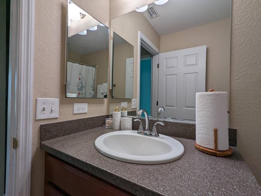 3Bed & 2Bath Property Couple Minutes From Siesta Key Beach & Downtown Sarasota Zewnętrze zdjęcie